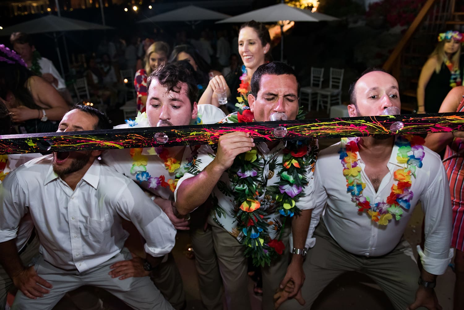 fiesta & descontrol frente al mar